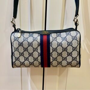 Authentic Vintage/Old GUCCI Ophidia, GG Canvas Sherry Line Shoulder Bag